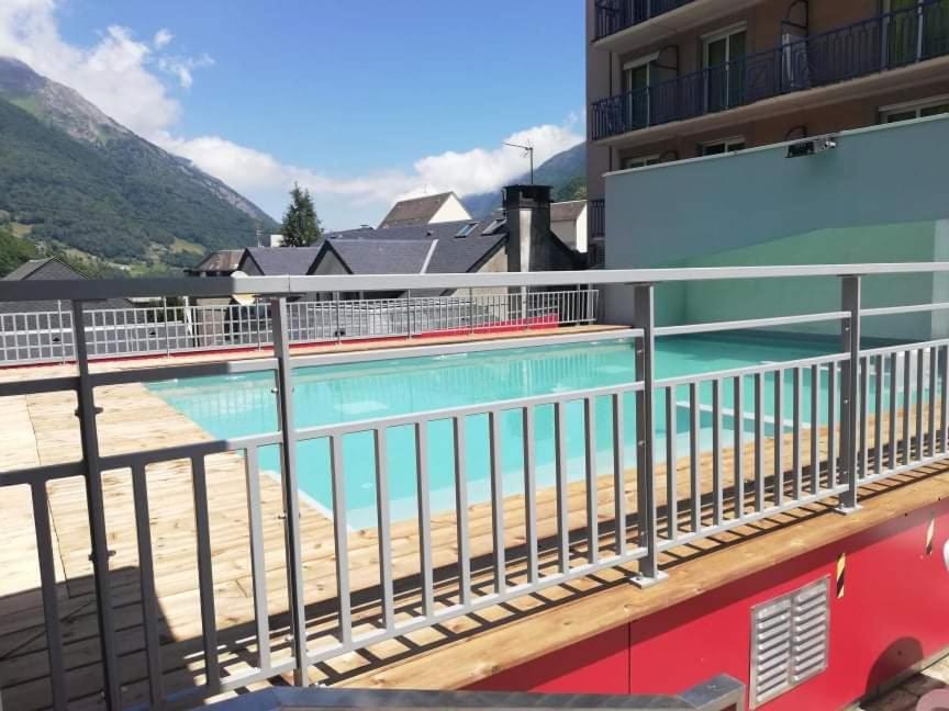 Appartement Prive Dans Residence Balneo Aladin Cauterets Exterior photo